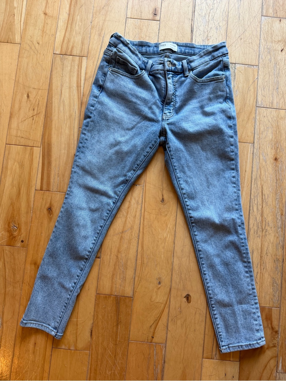 Buckle Jeans